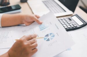 Jak przeprowadzić analizę finansową firmy przed restrukturyzacją